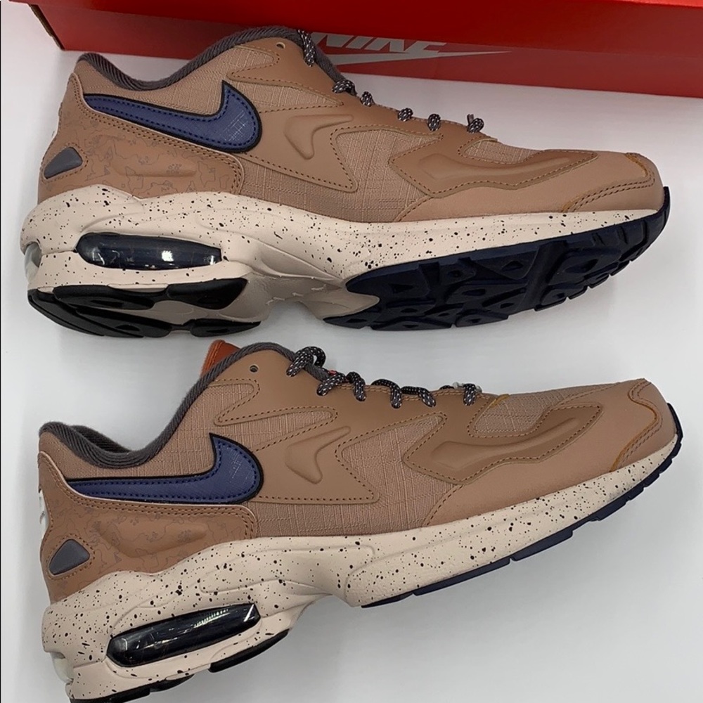 NIKE AIR MAX2 LIGHT LX desert dust/sanded purple M - Picture 2 of 16